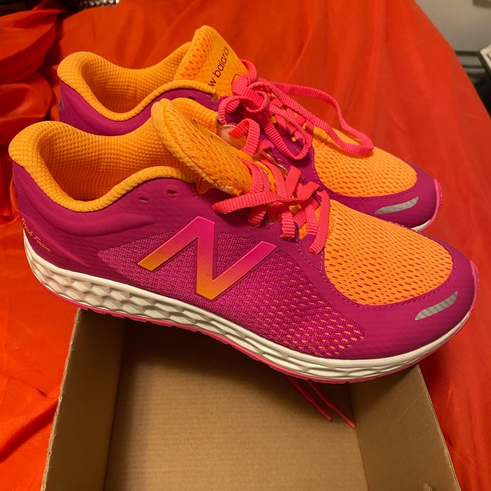 New Balance kids sneakers size 7y youth